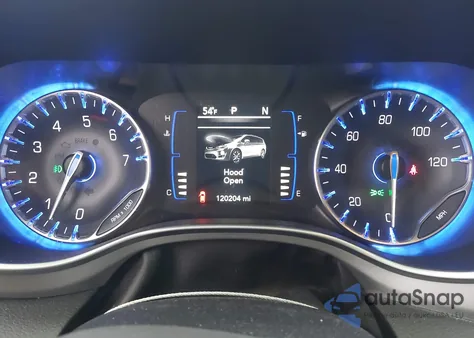 2018 Chrysler Pacifica Touring L z USA, uszkodzony, nr VIN 2C4RC1BG1JR234587